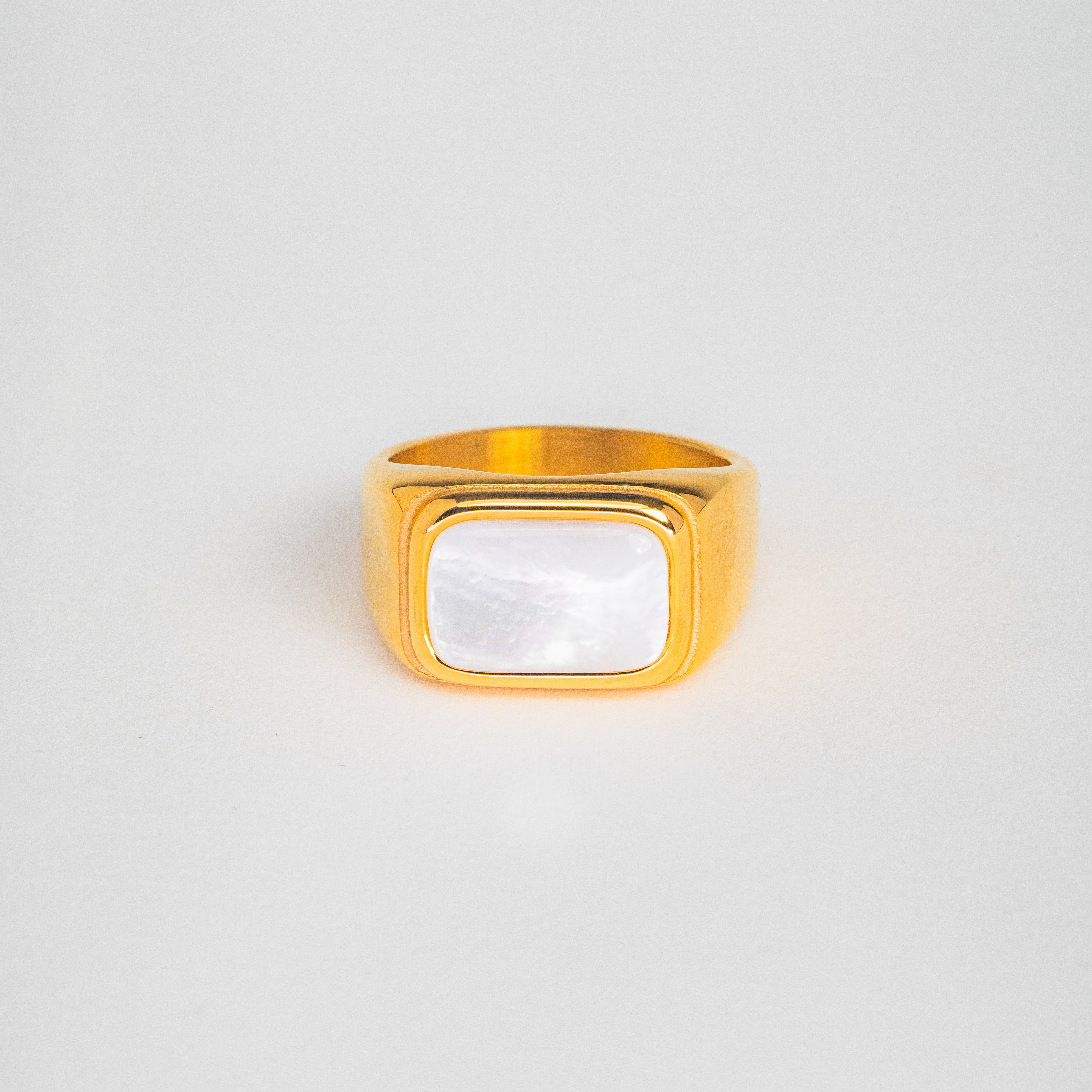 Leia Pearl Ring